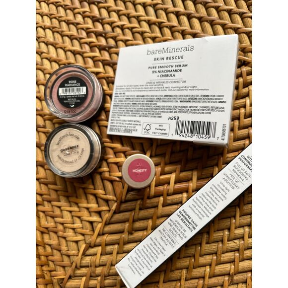 Bare Minerals Makeup Bundle - Picture 4 of 5
